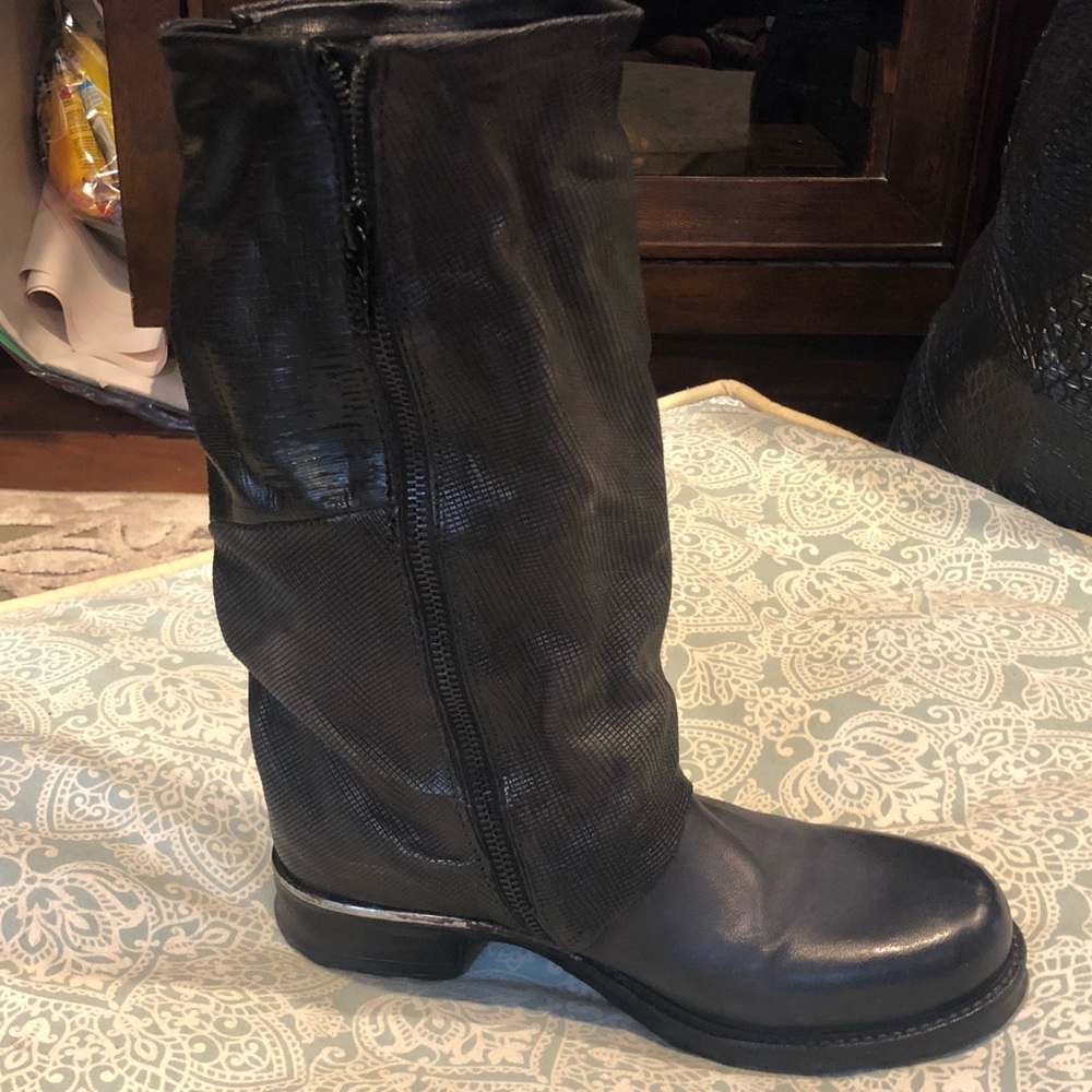 AS98 leather boots